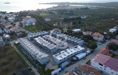 ŞAKRANDA 3+1 HAVUZLU SİTE İÇERİSİNDE VİLLA