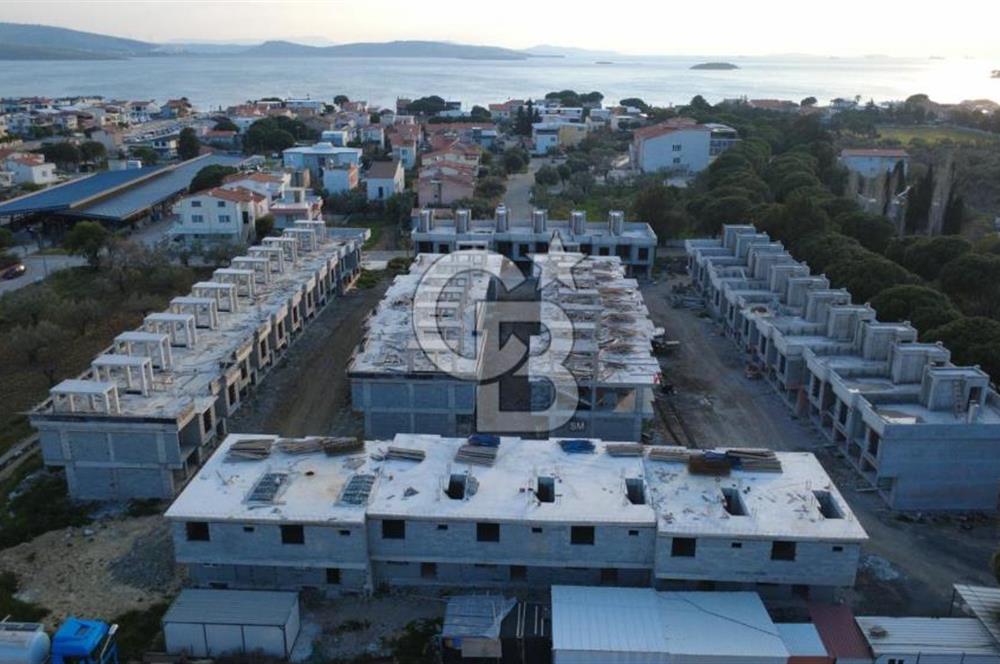 ŞAKRANDA 3+1 HAVUZLU SİTE İÇERİSİNDE VİLLA