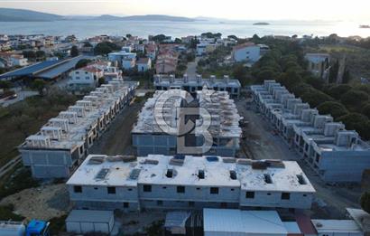 ŞAKRANDA 3+1 HAVUZLU SİTE İÇERİSİNDE VİLLA