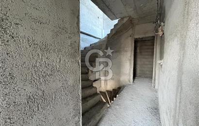 ŞAKRANDA 3+1 HAVUZLU SİTE İÇERİSİNDE VİLLA