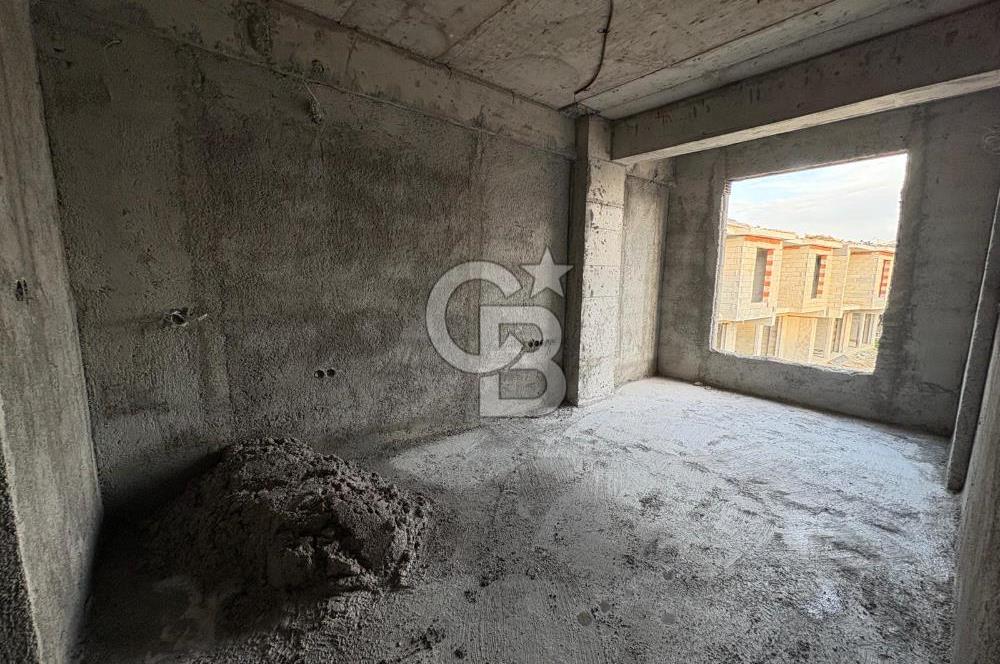 ŞAKRANDA 3+1 HAVUZLU SİTE İÇERİSİNDE VİLLA