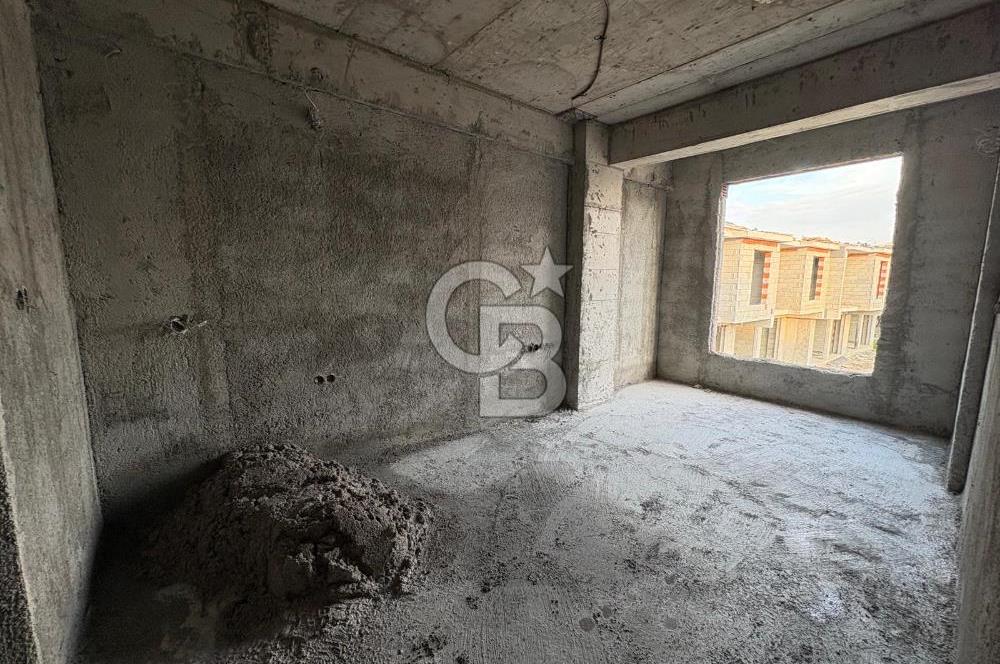 ŞAKRANDA 3+1 HAVUZLU SİTE İÇERİSİNDE VİLLA