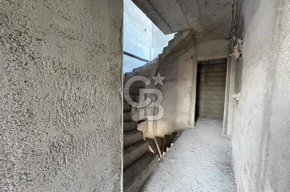 ŞAKRANDA 3+1 HAVUZLU SİTE İÇERİSİNDE VİLLA