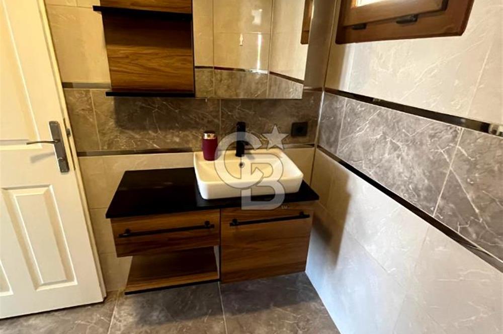 Akarca Yenisu Evlerinde Deniz Manzaralı Satılık 5+1 Villa