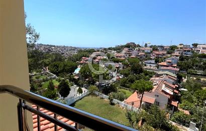 Akarca Yenisu Evlerinde Deniz Manzaralı Satılık 5+1 Villa