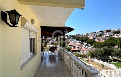 Akarca Yenisu Evlerinde Deniz Manzaralı Satılık 5+1 Villa