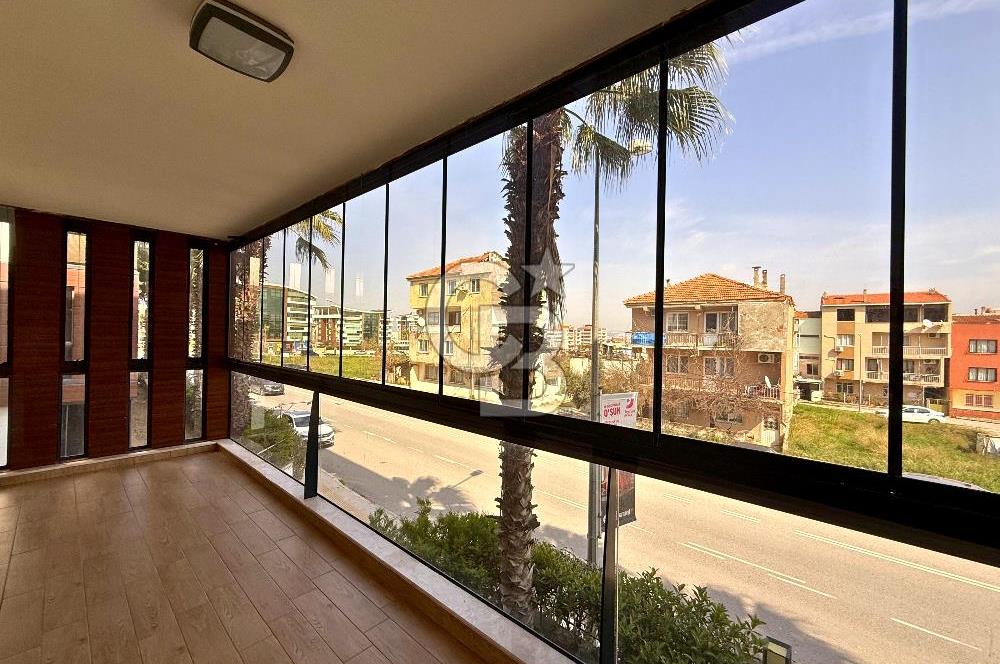 Gaziemir Irmak Mahallesi Konuk Park'ta 3+1 Lüks Kiralık Daire