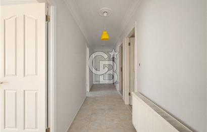 Adliye Bölgesinde Satılık Ön Cephe Köşe 3+1 Dair