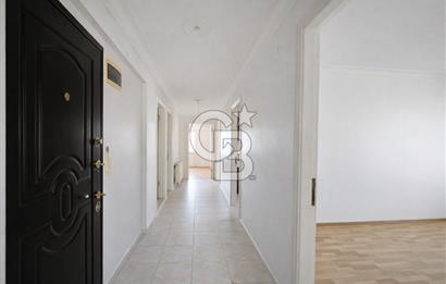 Adliye Bölgesinde Satılık Ön Cephe Köşe 3+1 Dair