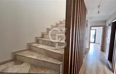 ALİAĞA YALI MAHALLESİ'NDE SATILIK 3+1 VİLLA