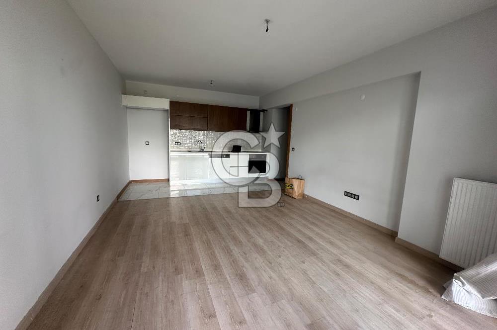 Çiğli Park Yaşam Santorini Sitesi’nde Önü Açık, Büyük Bahçeli Fırsat Daire