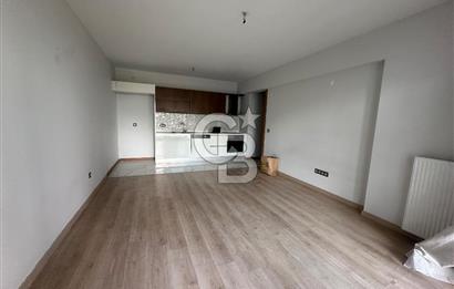 Çiğli Park Yaşam Santorini Sitesi’nde Önü Açık, Büyük Bahçeli Fırsat Daire