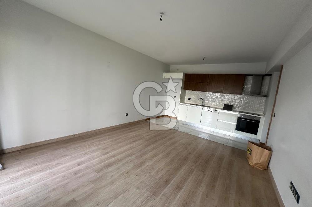 Çiğli Park Yaşam Santorini Sitesi’nde Önü Açık, Büyük Bahçeli Fırsat Daire