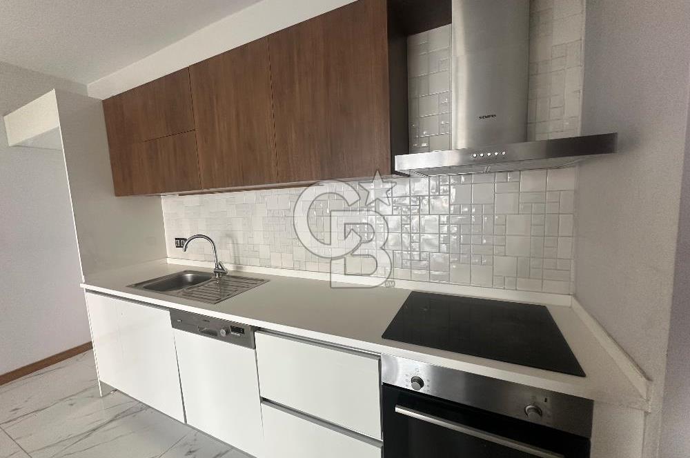 Çiğli Park Yaşam Santorini Sitesi’nde Önü Açık, Büyük Bahçeli Fırsat Daire