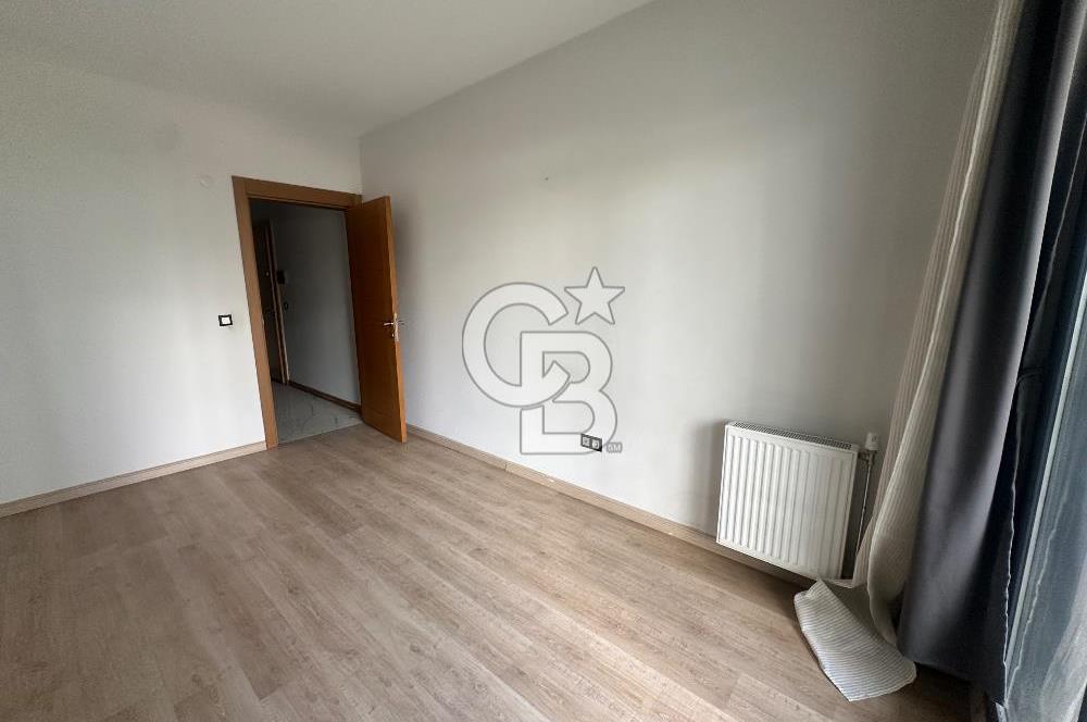 Çiğli Park Yaşam Santorini Sitesi’nde Önü Açık, Büyük Bahçeli Fırsat Daire