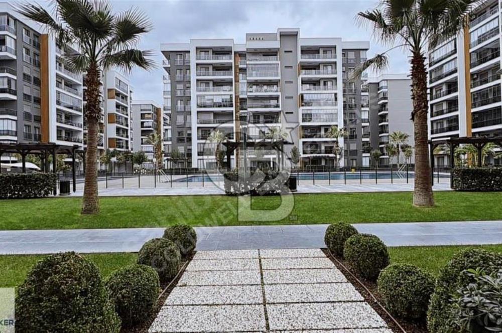 Çiğli Park Yaşam Santorini Sitesi’nde Önü Açık, Büyük Bahçeli Fırsat Daire