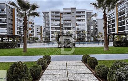 Çiğli Park Yaşam Santorini Sitesi’nde Önü Açık, Büyük Bahçeli Fırsat Daire