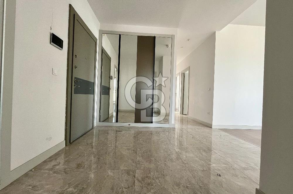 SEMT BAHÇEKENT'TE KISA KATLI BLOKTA 3 CEPHELİ KİRALIK 4+1 DAİRE