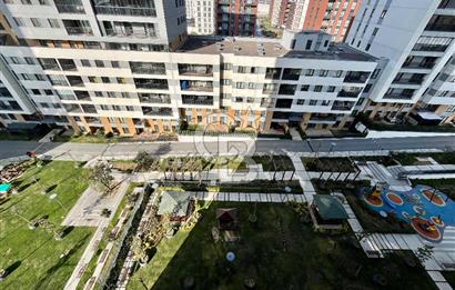 SEMT BAHÇEKENT'TE KISA KATLI BLOKTA 3 CEPHELİ KİRALIK 4+1 DAİRE