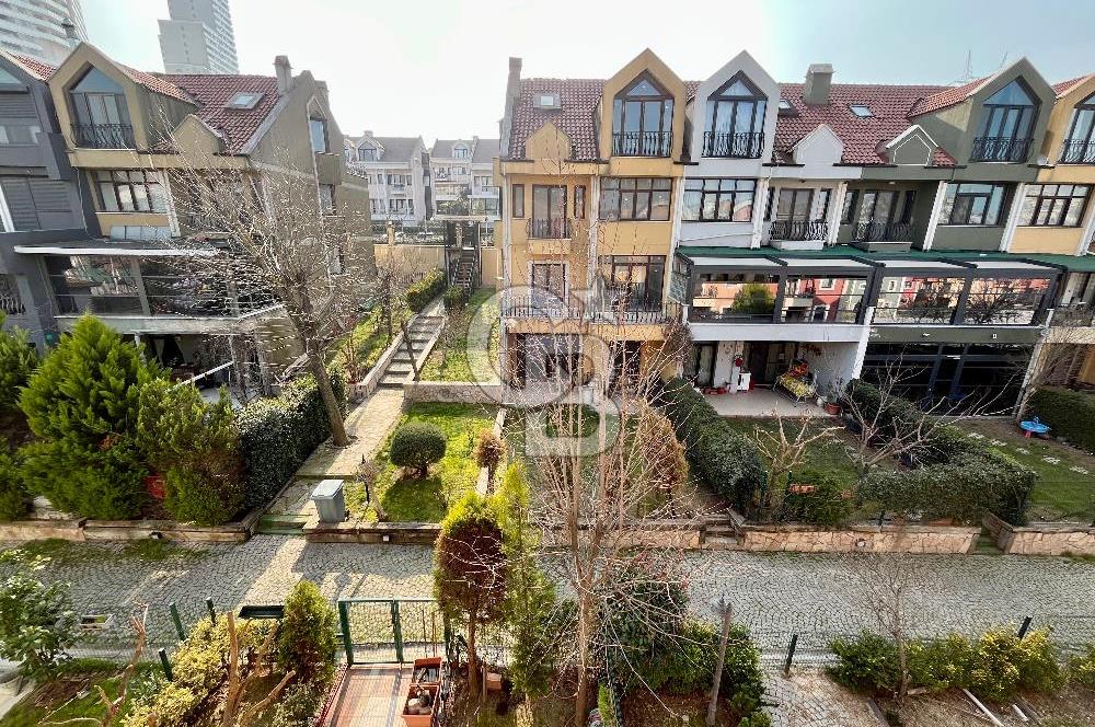 BAHÇEŞEHİR EBRULİ EVLERİ'NDE ÖZEL TASARIM 4+3 SATILIK LÜKS VİLLA