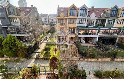 BAHÇEŞEHİR EBRULİ EVLERİ'NDE ÖZEL TASARIM 4+3 SATILIK LÜKS VİLLA