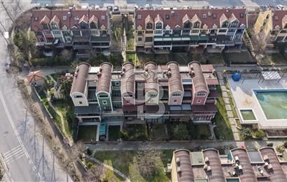 BAHÇEŞEHİR EBRULİ EVLERİ'NDE ÖZEL TASARIM 4+3 SATILIK LÜKS VİLLA