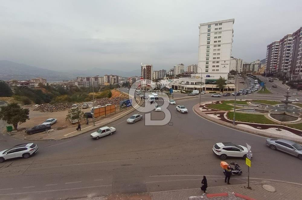 CB'DEN NİŞANTAŞI KAVŞĞNDA,MERİDYEN LOFT KARŞISNDA KİRALIK İŞYERİ