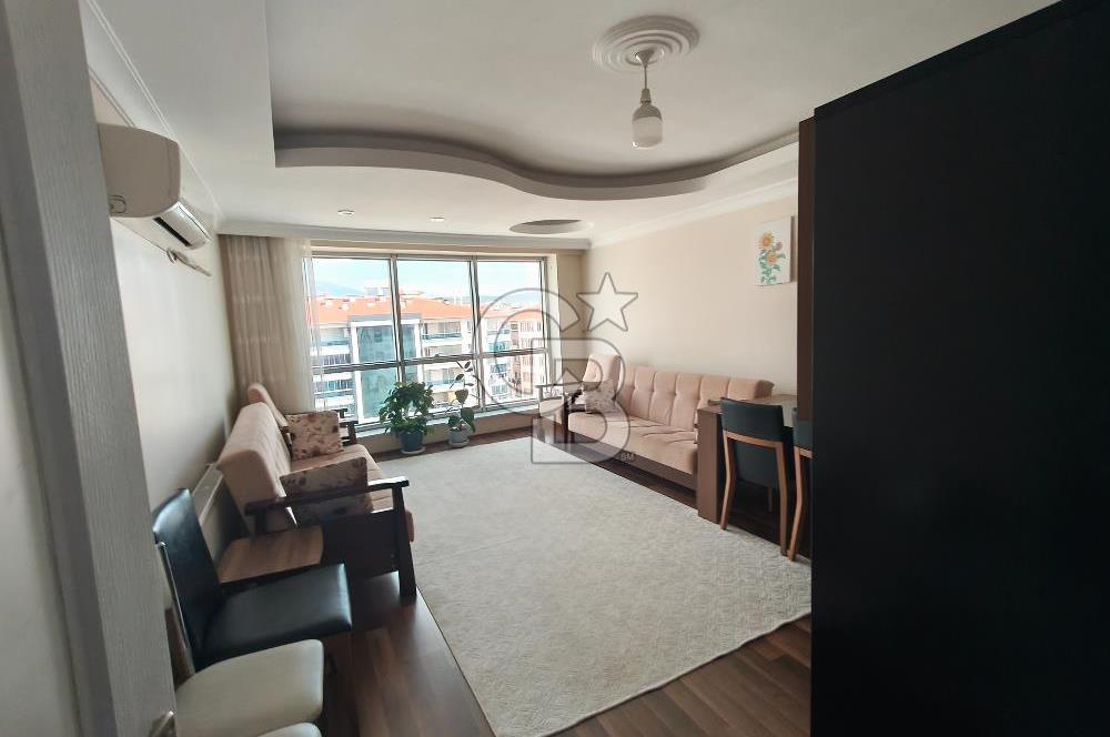 COLDWELL BANKER POYRAZ'DAN CADDE ÜZERİ GENİŞ 3+1 FIRSAT DAİRE