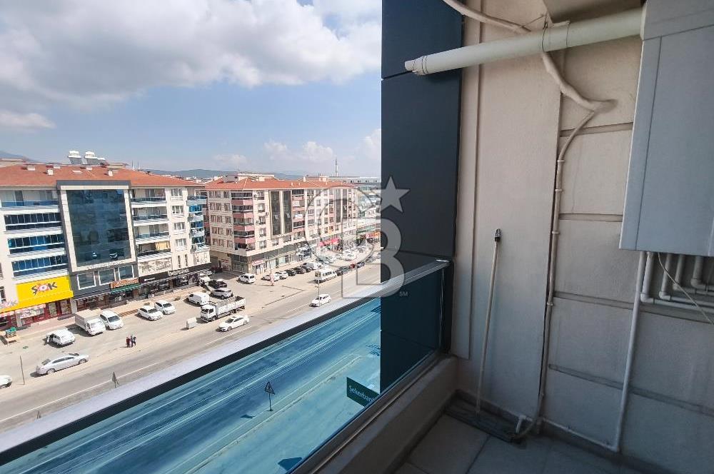 COLDWELL BANKER POYRAZ'DAN CADDE ÜZERİ GENİŞ 3+1 FIRSAT DAİRE