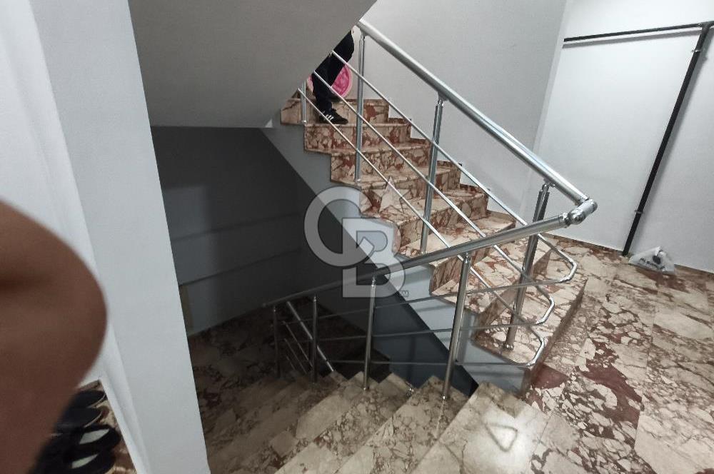 COLDWELL BANKER POYRAZ'DAN CADDE ÜZERİ GENİŞ 3+1 FIRSAT DAİRE