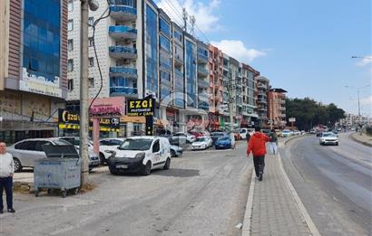 COLDWELL BANKER POYRAZ'DAN CADDE ÜZERİ GENİŞ 3+1 FIRSAT DAİRE