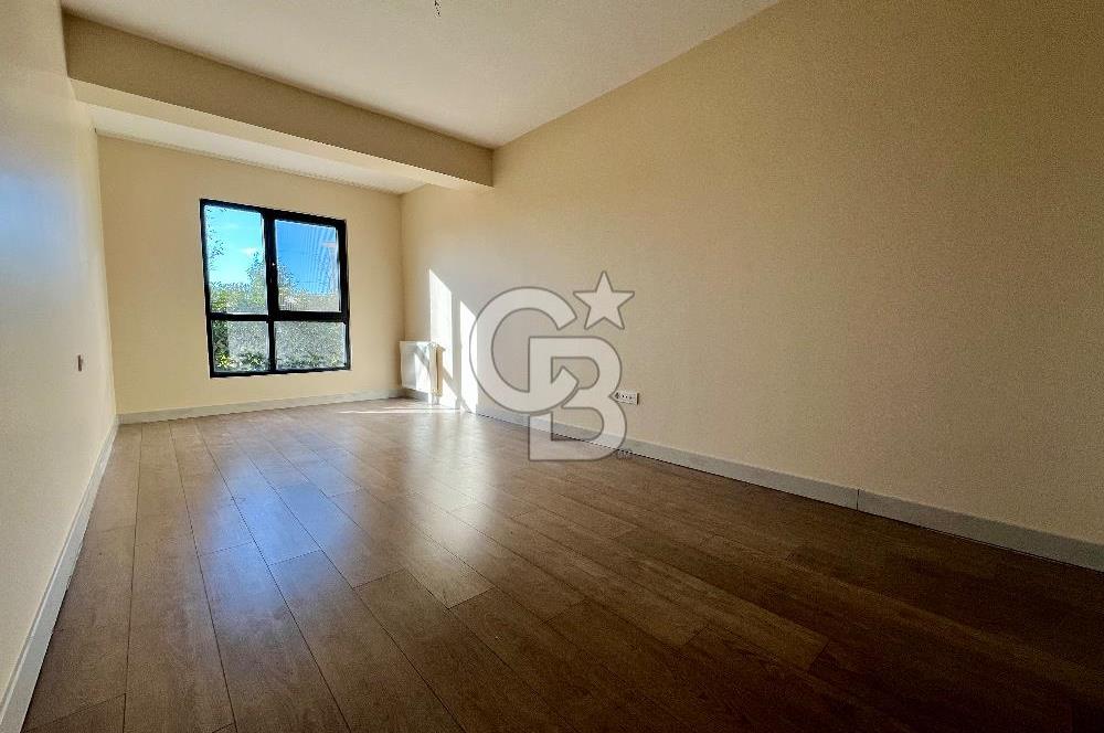 SEMT BAHÇEKENT 2. ETAPTA 3. KATLI BİNA'DA SATILIK 3+1 BAHÇE KATI