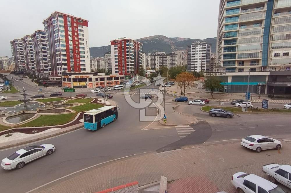 CB'DEN NİŞANTAŞI KAVŞĞNDA,MERİDYEN LOFT KARŞISNDA KİRALIK İŞYERİ