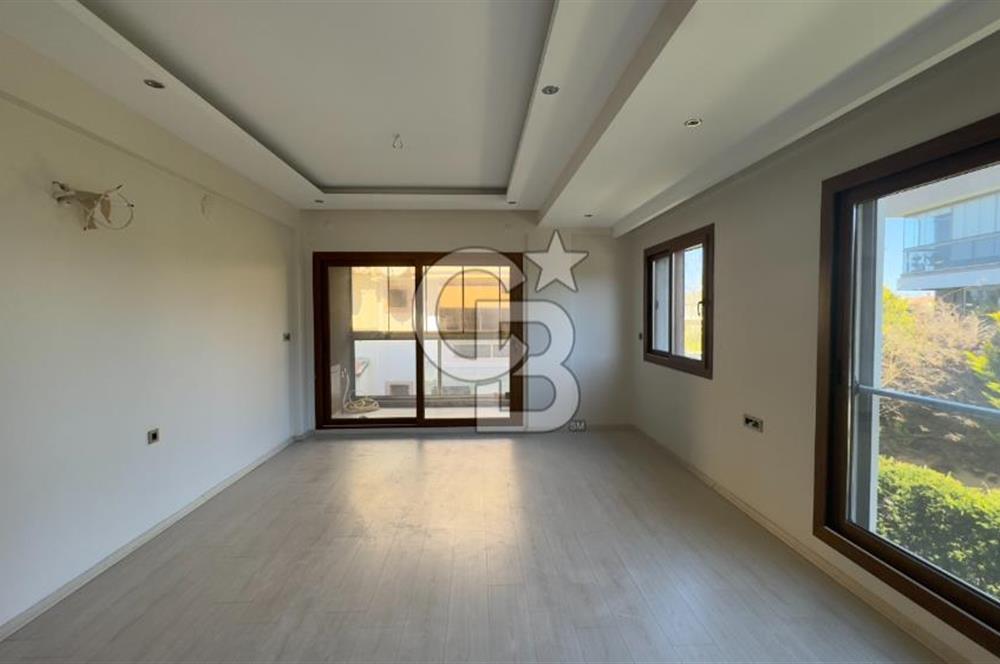 Güzelbahçe Maltepe'de Sahile Yakın Satılık 3+1 Daire