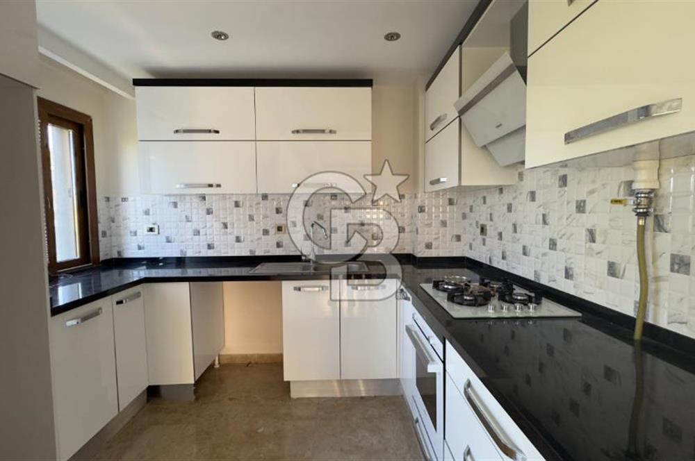 Güzelbahçe Maltepe'de Sahile Yakın Satılık 3+1 Daire