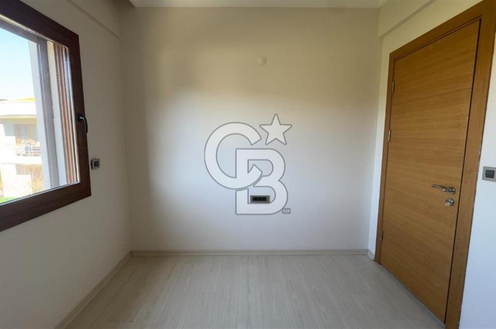 Güzelbahçe Maltepe'de Sahile Yakın Satılık 3+1 Daire