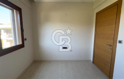 Güzelbahçe Maltepe'de Sahile Yakın Satılık 3+1 Daire