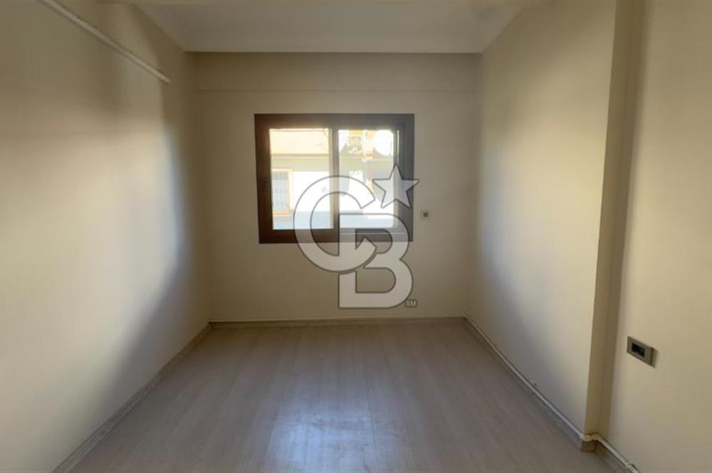 Güzelbahçe Maltepe'de Sahile Yakın Satılık 3+1 Daire