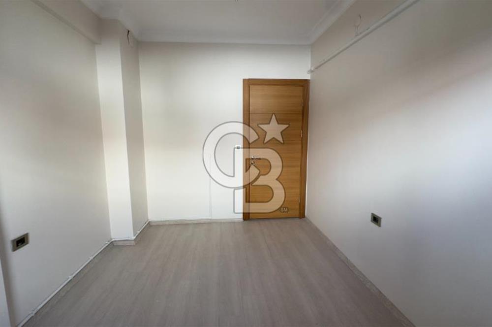 Güzelbahçe Maltepe'de Sahile Yakın Satılık 3+1 Daire