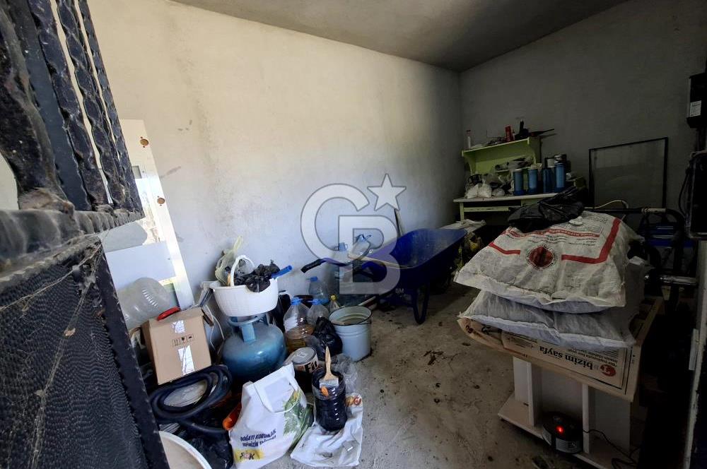 Bornova Yakaköyde Satılık Bağ ve 2+1 ev