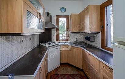 Foça'da Denize Yürüme Mesafesinde Sezonluk Kiralık 3+1 Villa