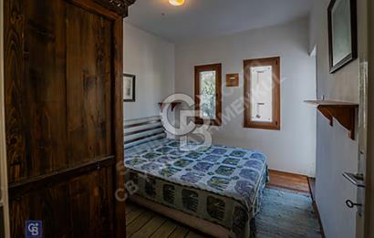 Foça'da Denize Yürüme Mesafesinde Sezonluk Kiralık 3+1 Villa