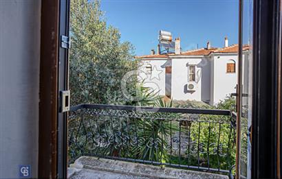 Foça'da Denize Yürüme Mesafesinde Sezonluk Kiralık 3+1 Villa