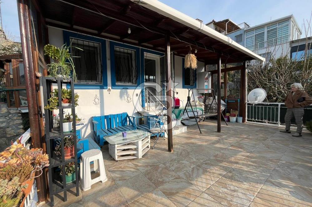Yenifoça Alize Sitesi Teras Evlerde Deniz manzaralı 2+1 Yazlık