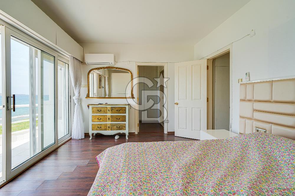 ALTINYUNUS DENİZE SIFIR VİLLA