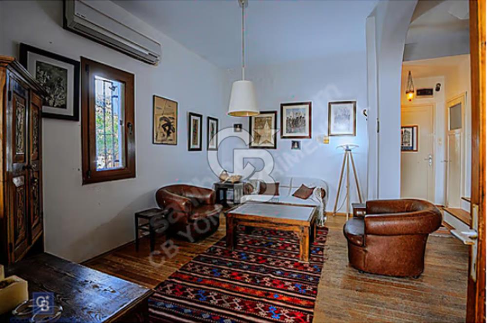 Foça'da Denize Yürüme Mesafesinde Sezonluk Kiralık 3+1 Villa