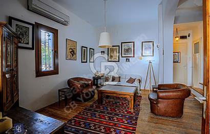 Foça'da Denize Yürüme Mesafesinde Sezonluk Kiralık 3+1 Villa