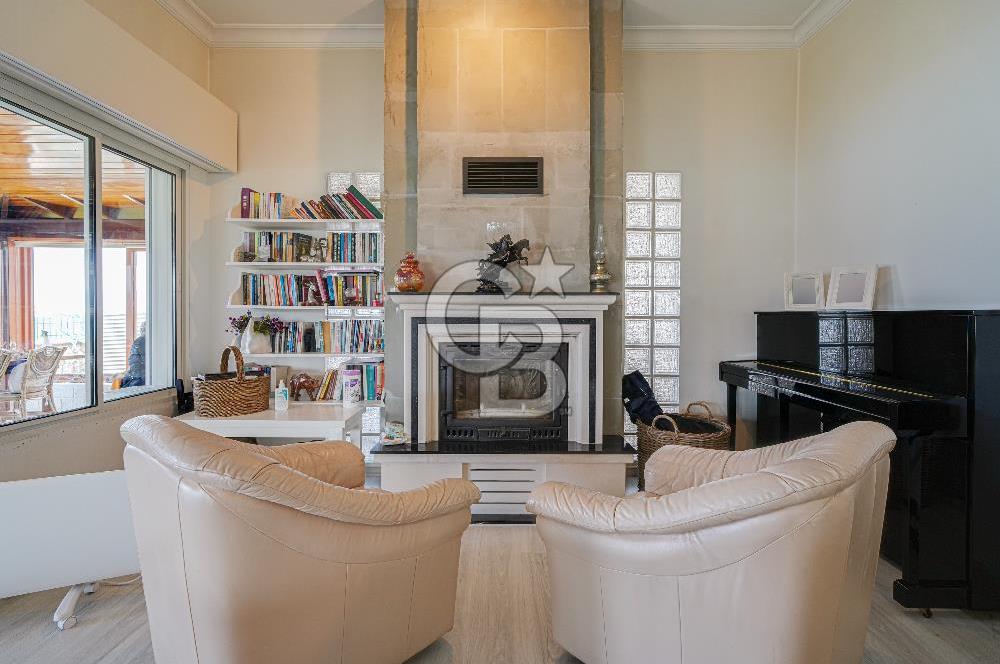 ALTINYUNUS DENİZE SIFIR VİLLA