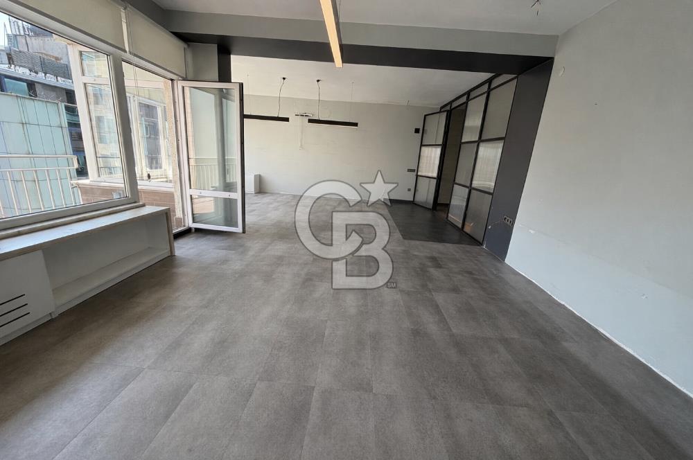 BÜYÜKDERE CADDESİ ÜZERİNDE TABELA DEĞERLİ KİRALIK 4+1 OFİS 