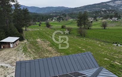 BURDUR BUCAK'TA SATILIK 8358 M2 TARLA VE EV